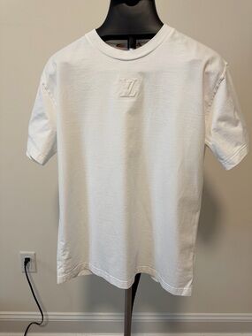 100% Authentic Louis Vuitton White Embroidered Monogram Tee